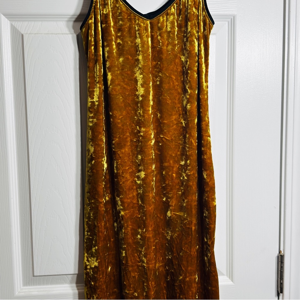 Casual Velvet Gold Dress